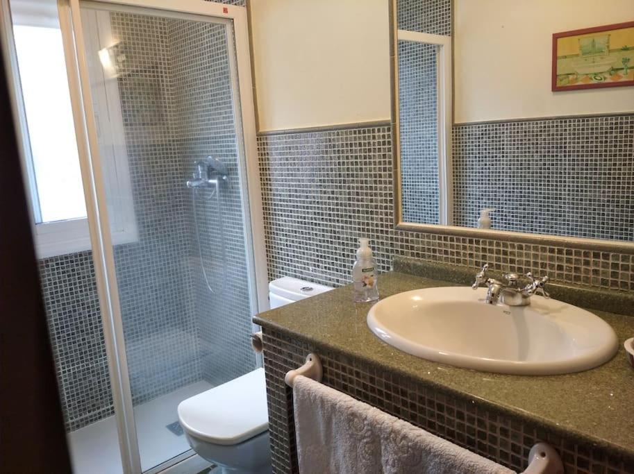 Casita Con Terreno A 10 Minutos Del Centro De Vigo Villa Moana Exterior photo
